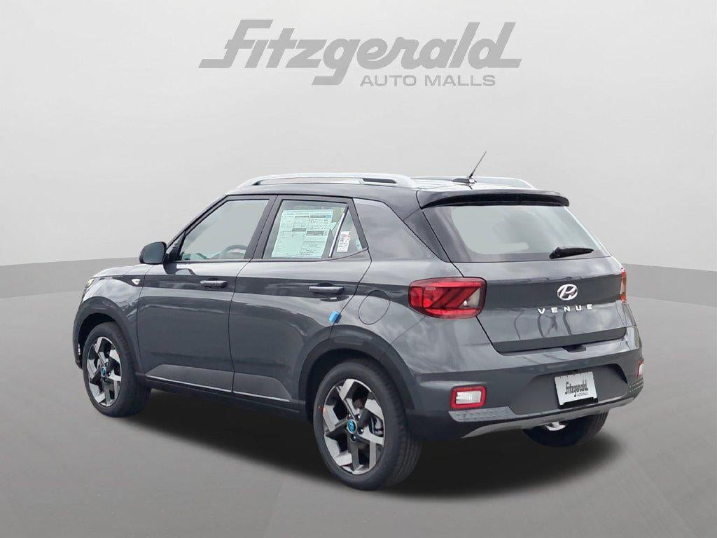 2026 Hyundai Venue SEL w/Two-Tone Roof