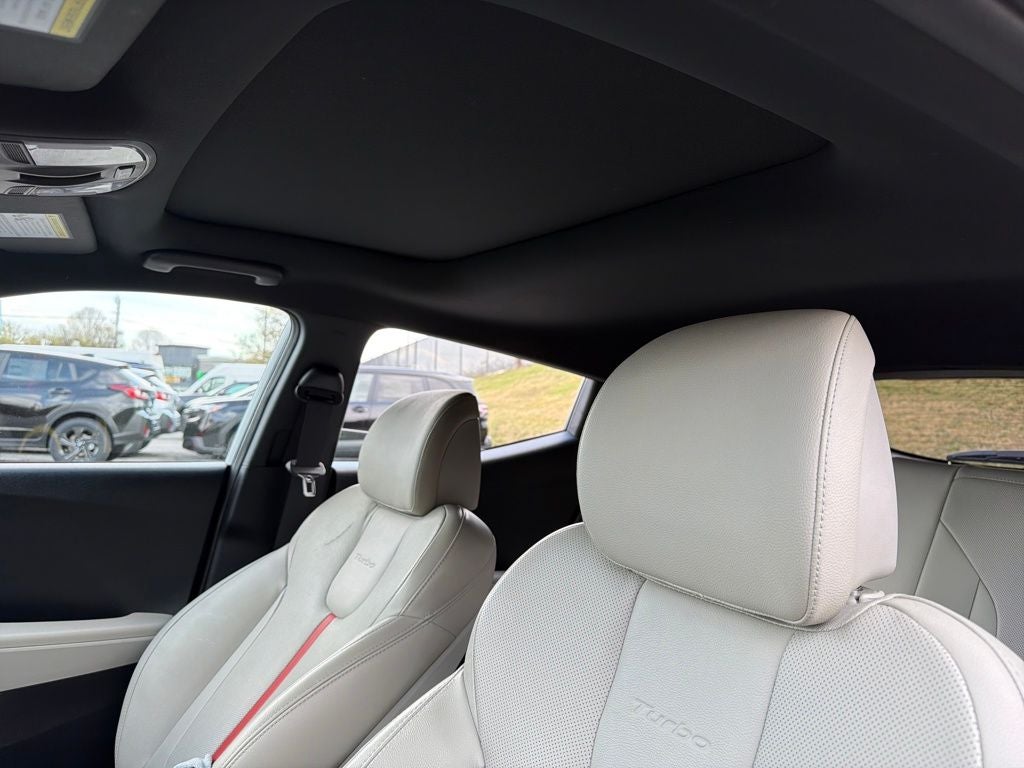 2020 Hyundai Veloster Turbo Ultimate