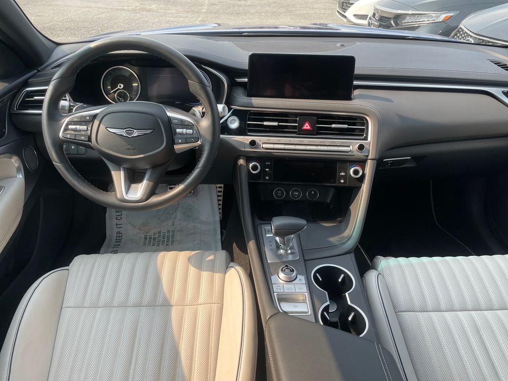 2025 Genesis G70 2.5T