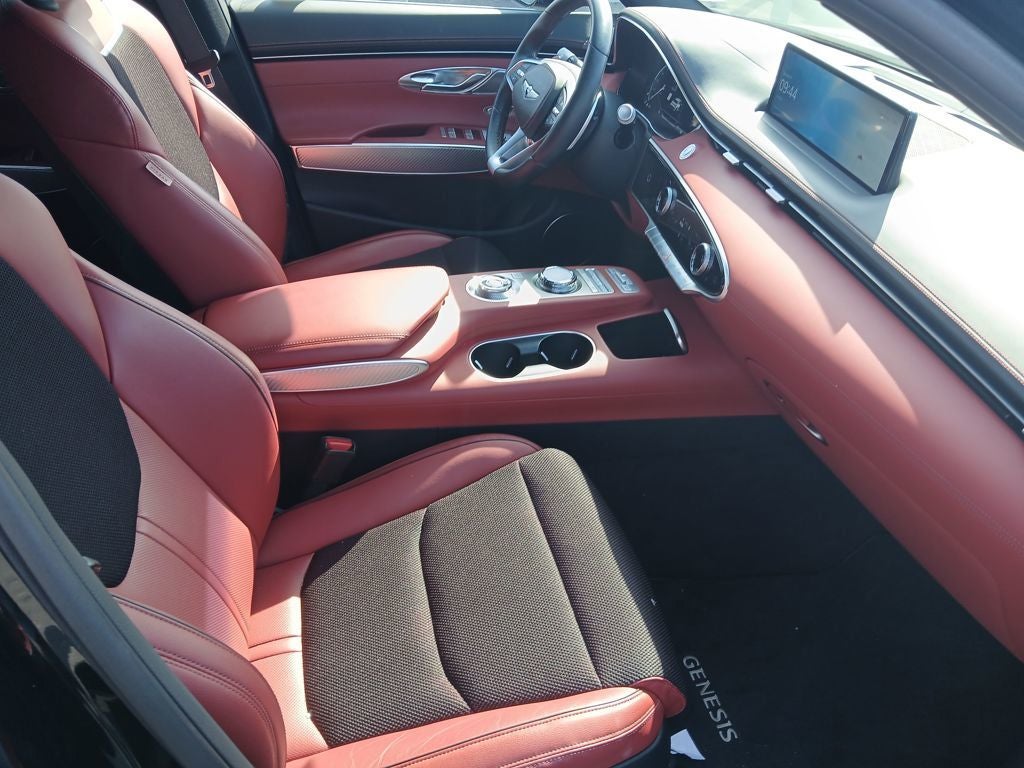 2023 Genesis GV70 2.5T