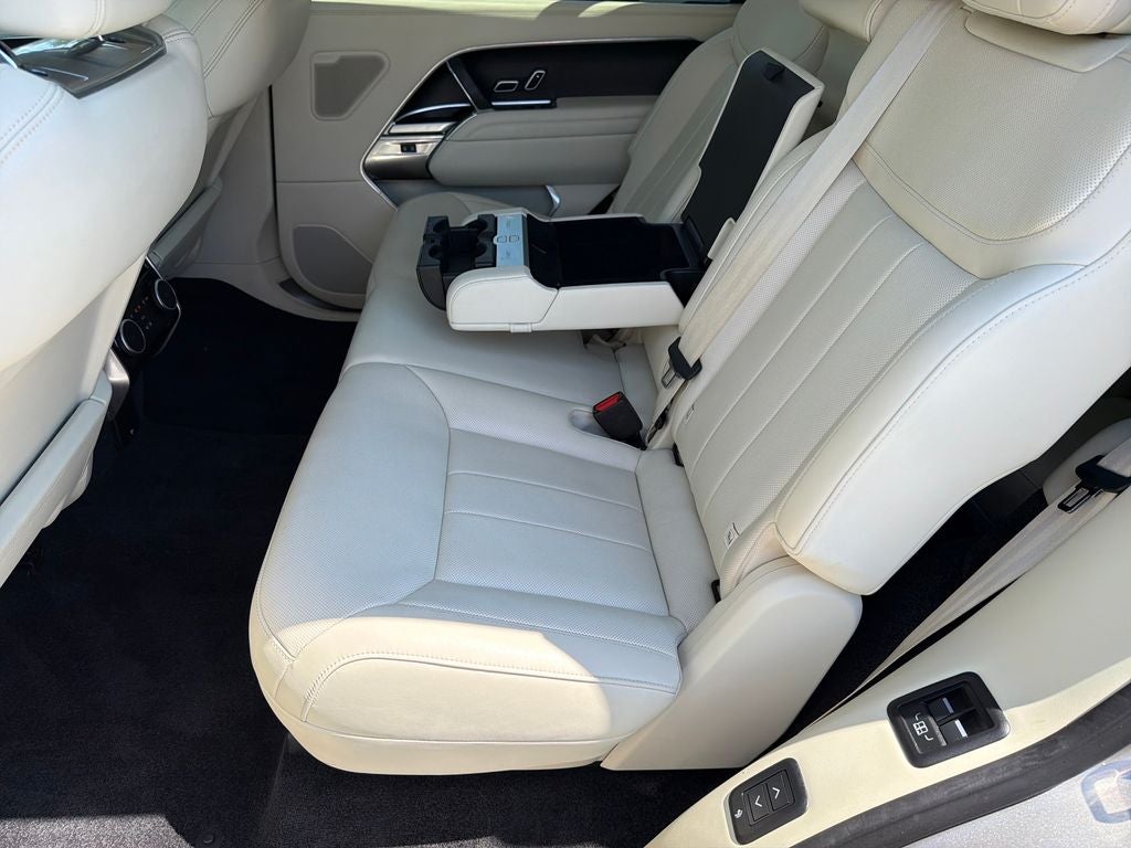 2024 Land Rover Range Rover SE LWB