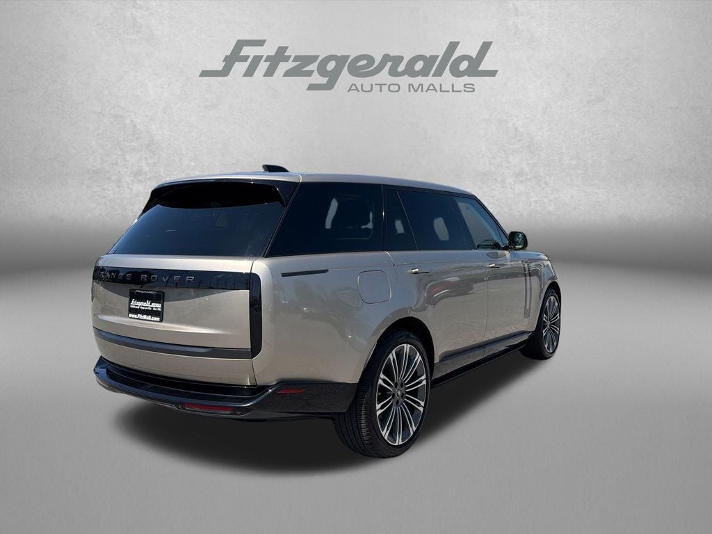 2024 Land Rover Range Rover SE LWB
