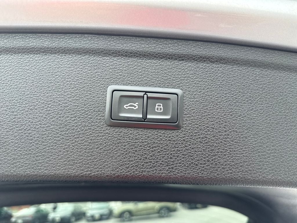 2022 Audi Q5 45 S line Premium quattro