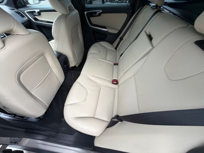 2016 Volvo XC60 T5 Platinum