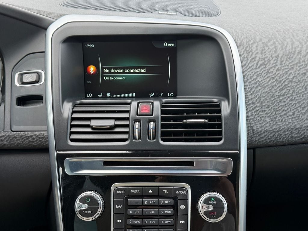2016 Volvo XC60 T5 Platinum