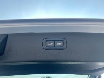 2019 Volvo XC90 T6 Momentum