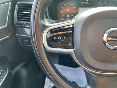 2019 Volvo XC90 T6 Momentum