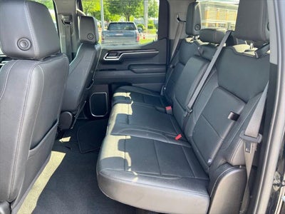 2025 GMC Sierra SLT