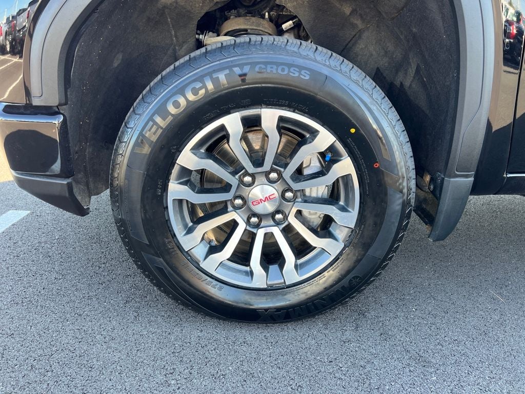 2023 GMC Sierra AT4