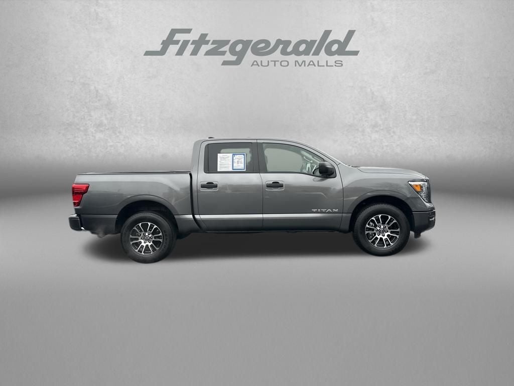 2024 Nissan Titan SV
