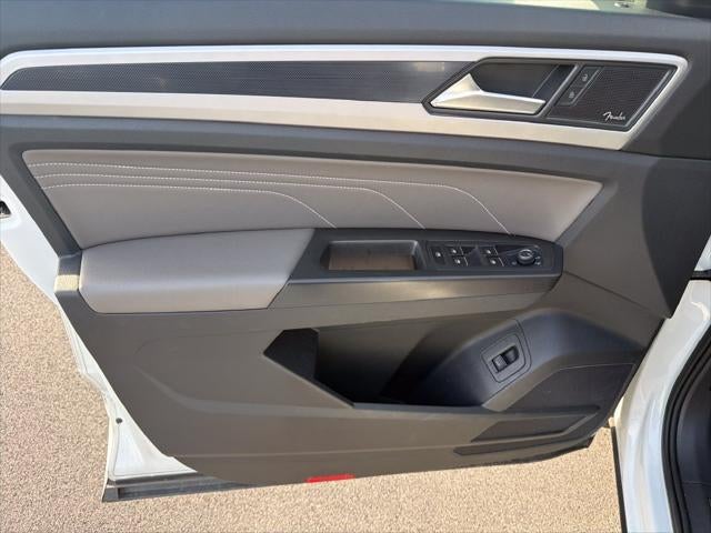 2023 Volkswagen Atlas 3.6L V6 SEL Premium R-Line