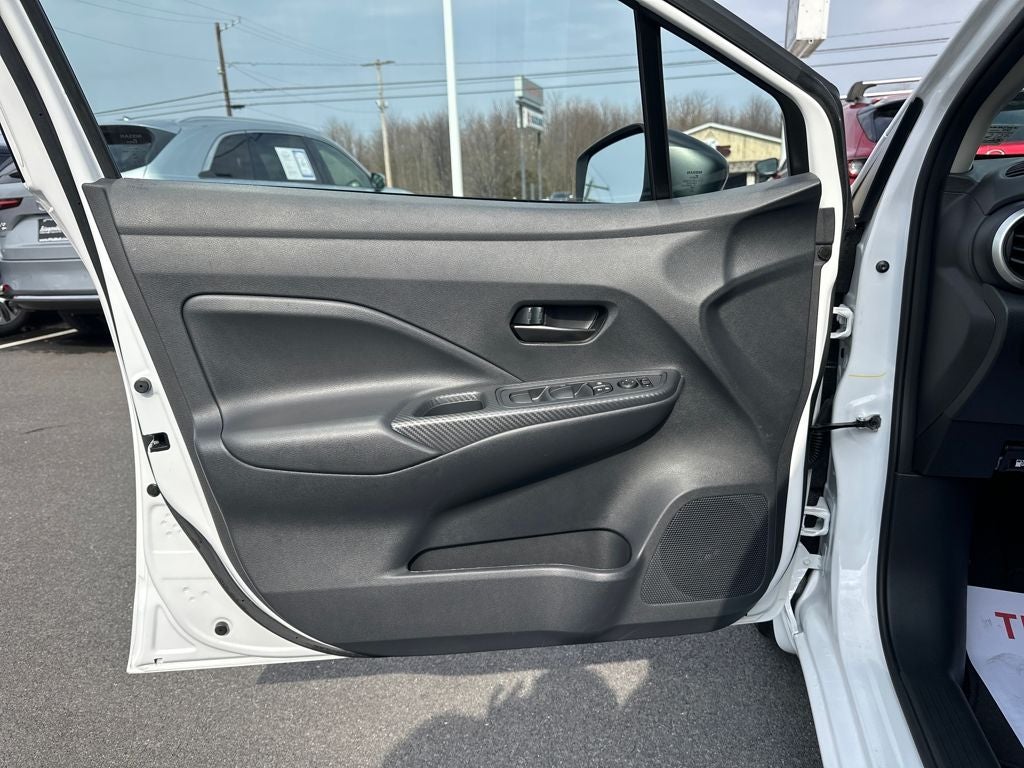 2025 Nissan Versa 1.6 S