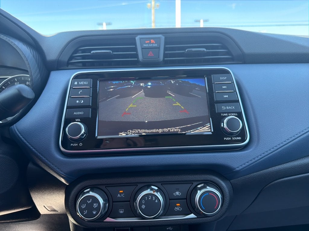 2025 Nissan Versa 1.6 SV