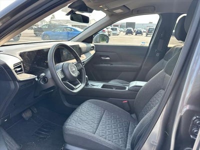 2025 Nissan Kicks MPV SV