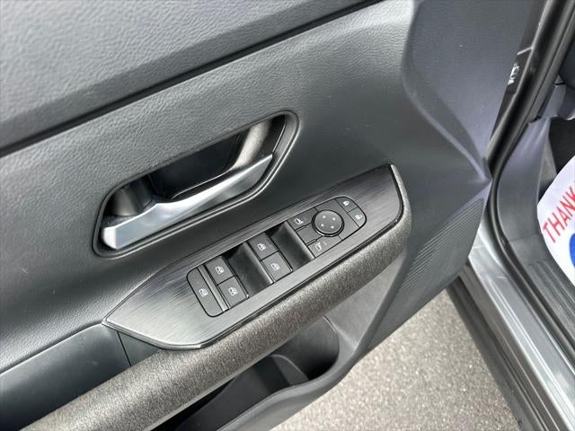 2025 Nissan Kicks MPV SV