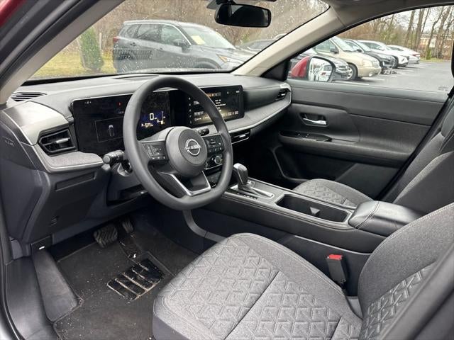 2025 Nissan Kicks MPV SV