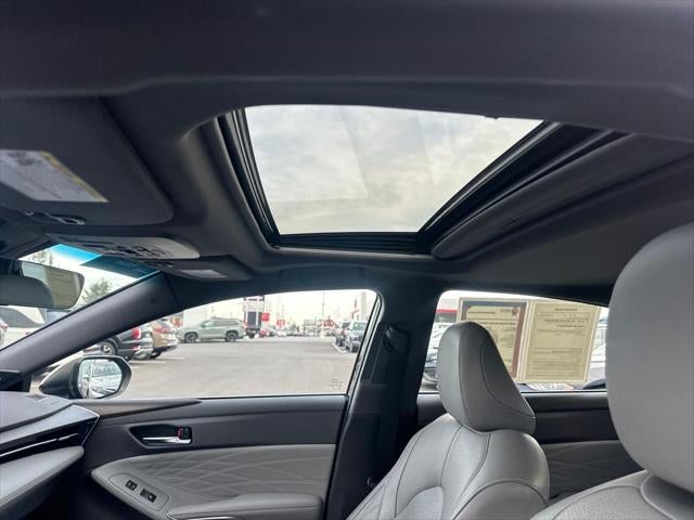 2020 Toyota AVALON HYBRID Limited