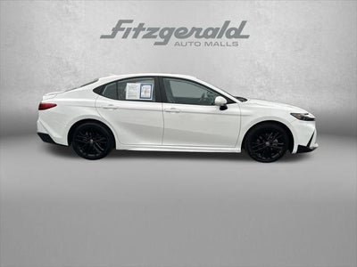 2025 Toyota CAMRY SE