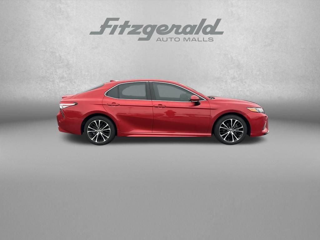 2020 Toyota CAMRY SE