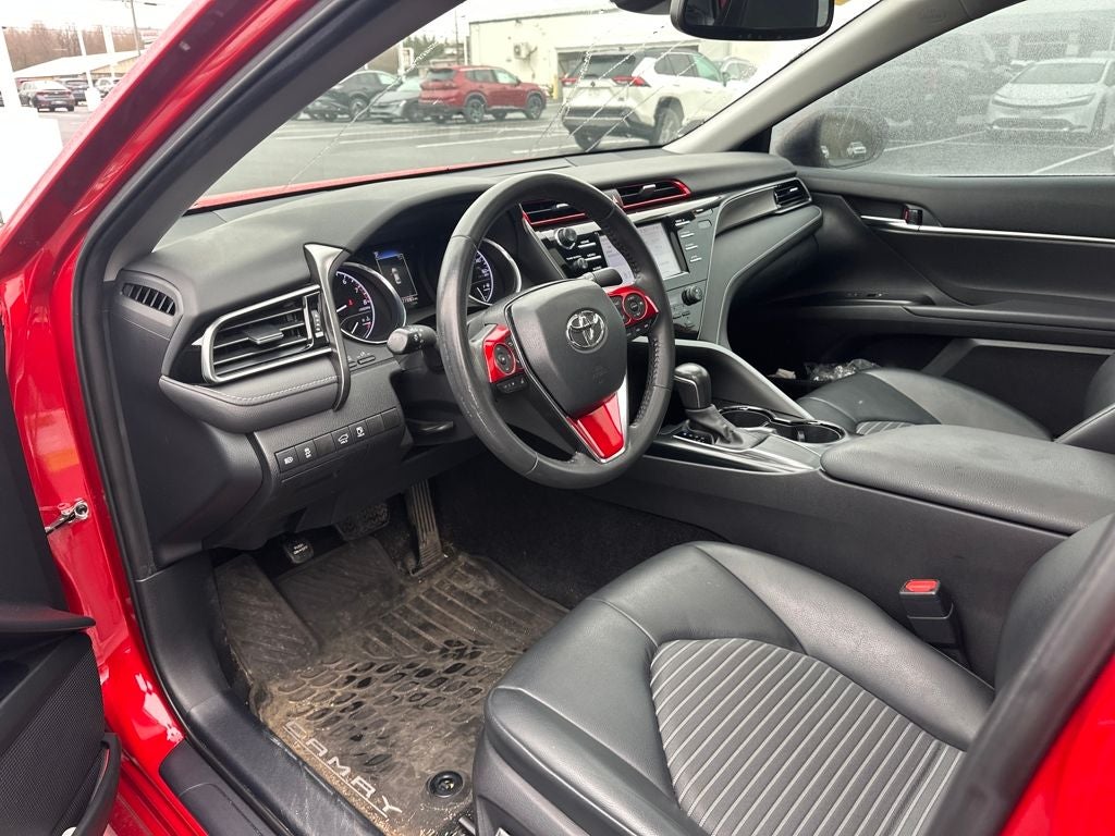 2020 Toyota CAMRY SE