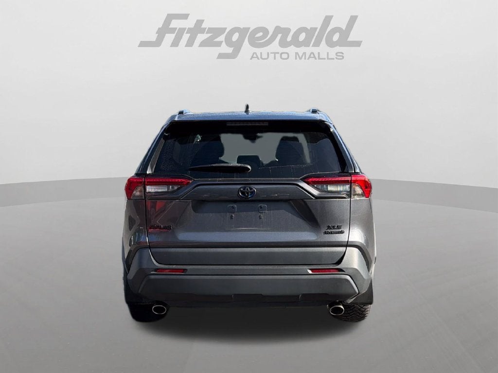 2021 Toyota RAV4 Hybrid XLE