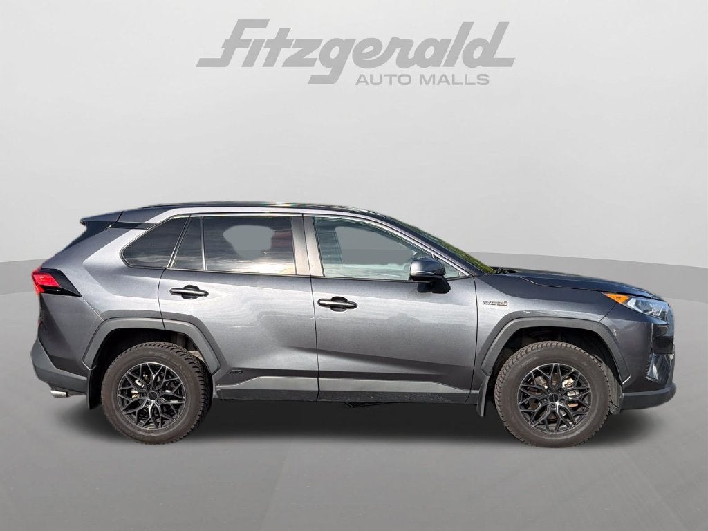 2021 Toyota RAV4 Hybrid XLE