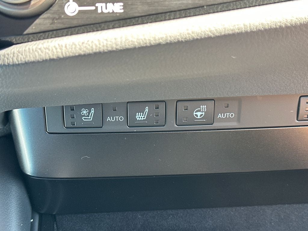 2025 Lexus ES 350