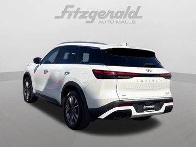 2023 INFINITI QX60 LUXE