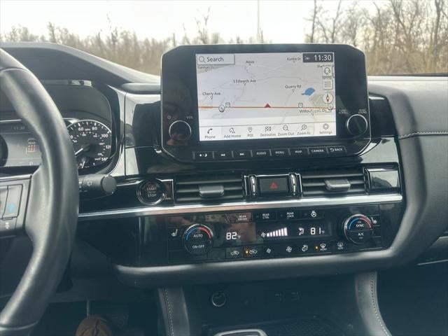 2025 Nissan Pathfinder SL