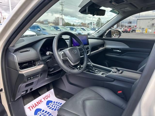 2024 Toyota GRAND HIGHLANDER Platinum