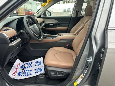 2026 Toyota Grand Highlander Platinum