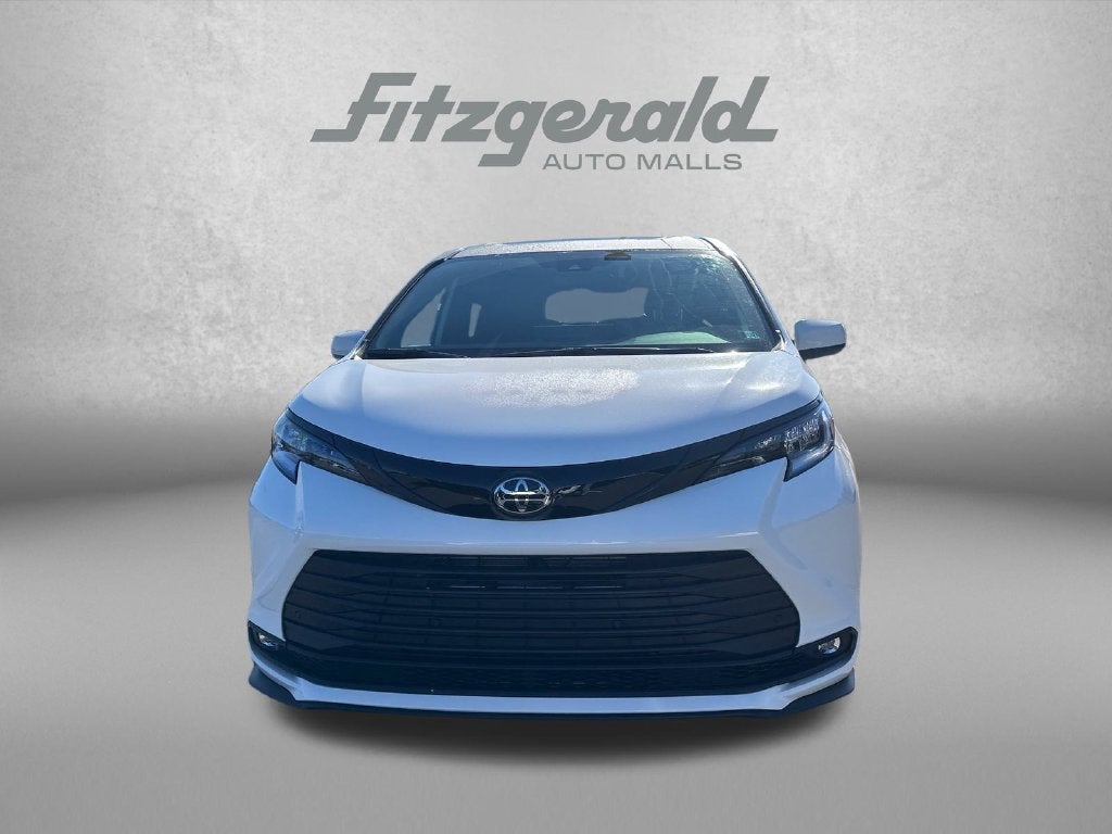2026 Toyota Sienna Woodland Edition
