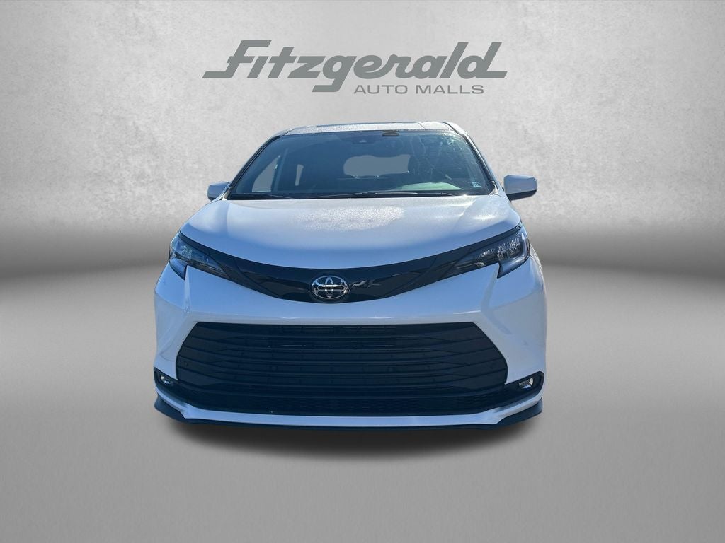 2026 Toyota Sienna Woodland Edition