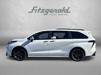 2026 Toyota Sienna Woodland Edition