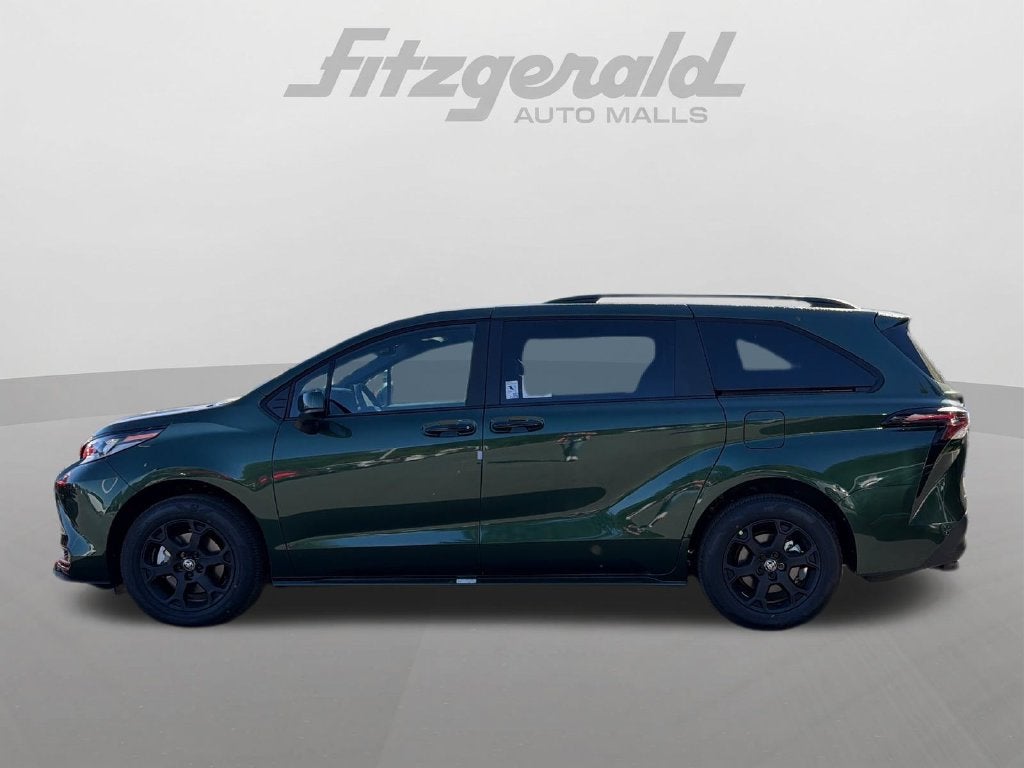 2026 Toyota Sienna Woodland Edition 7 Passenger