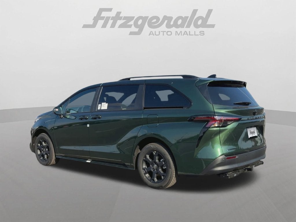 2026 Toyota Sienna Woodland Edition 7 Passenger