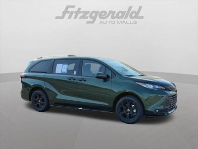 2026 Toyota Sienna Woodland Edition 7 Passenger
