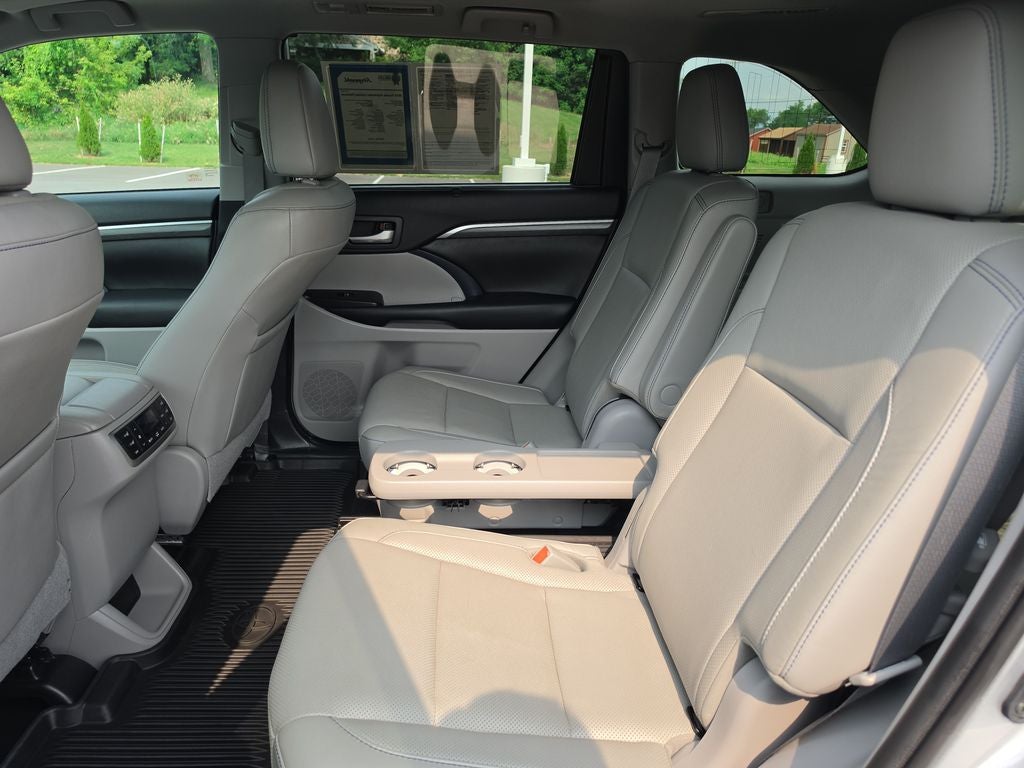 2019 Toyota Highlander Limited Platinum