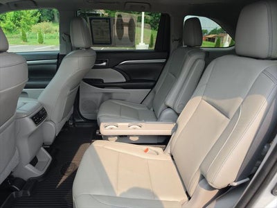 2019 Toyota Highlander Limited Platinum
