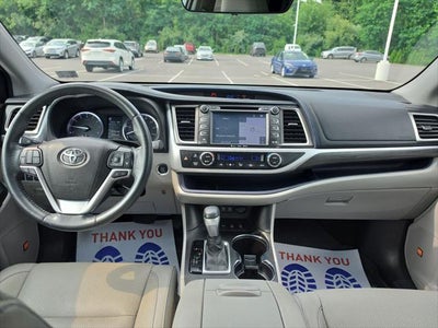 2019 Toyota Highlander Limited Platinum