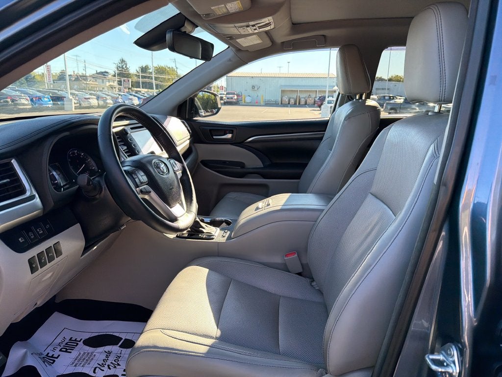 2017 Toyota Highlander Limited Platinum