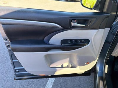 2017 Toyota Highlander Limited Platinum