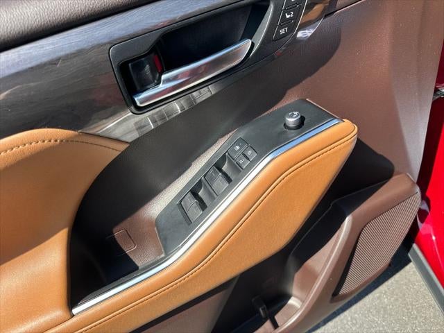 2021 Toyota HIGHLANDER HYBRD Platinum