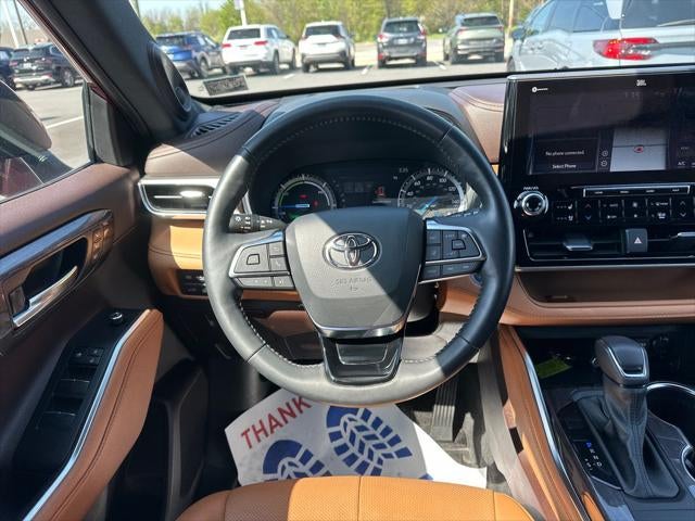 2021 Toyota HIGHLANDER HYBRD Platinum