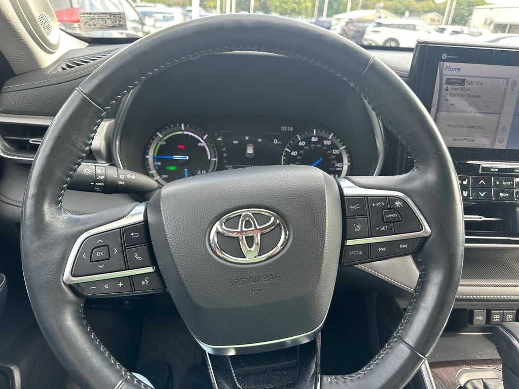 2021 Toyota Highlander Hybrid Platinum