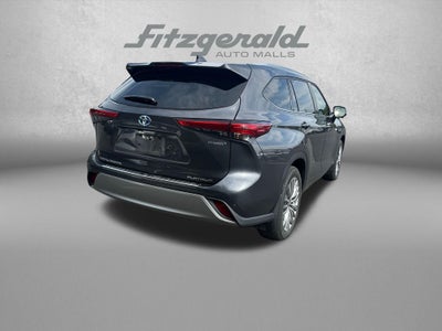 2021 Toyota Highlander Hybrid Platinum