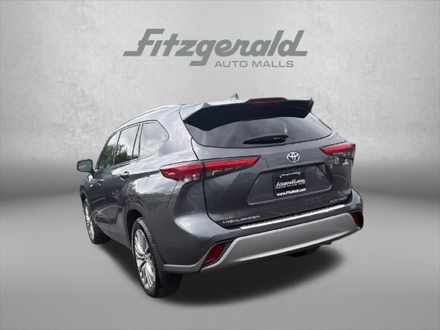 2021 Toyota Highlander Hybrid Platinum