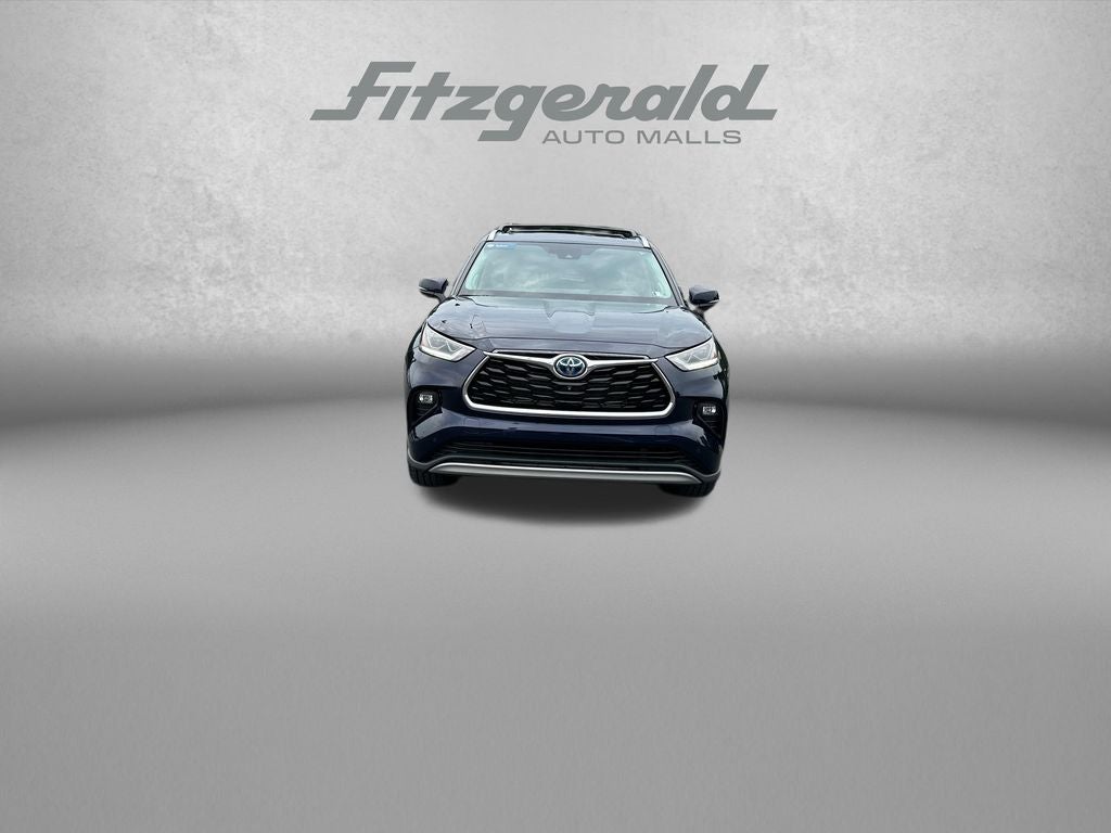 2023 Toyota Highlander Hybrid Platinum