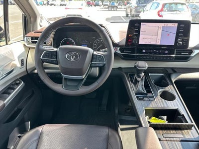 2021 Toyota Sienna Platinum 7 Passenger