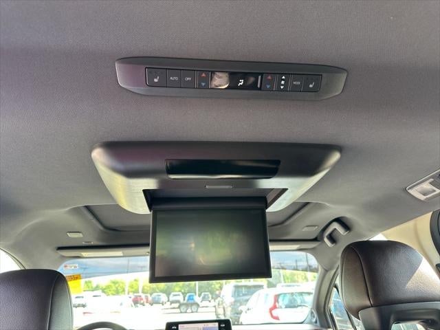 2021 Toyota Sienna Platinum 7 Passenger